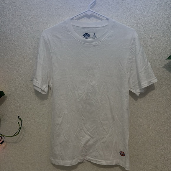 Dickies Classic White Crewneck Tee with Logo Patch - Size Small - Picture 6 of 6